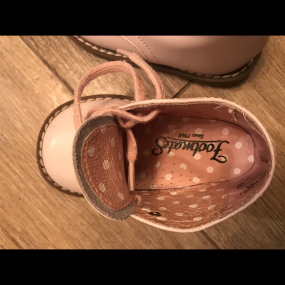 3 pairs of FootMates girls shoes (sold separately) - Picture 4 of 8